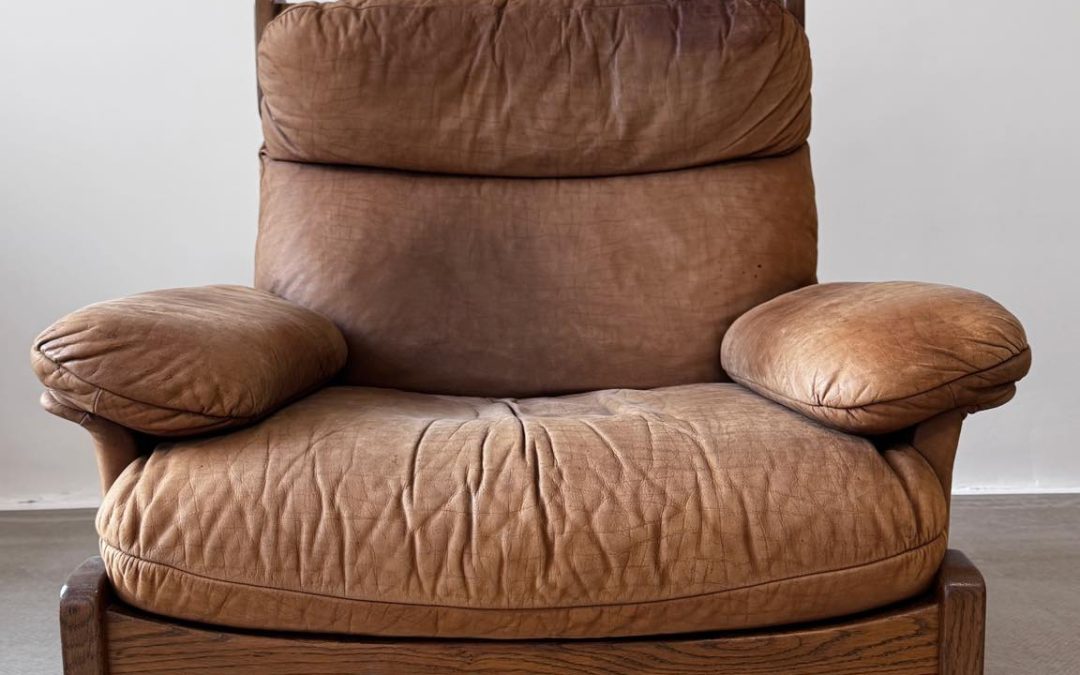 Fotel brutalistyczny