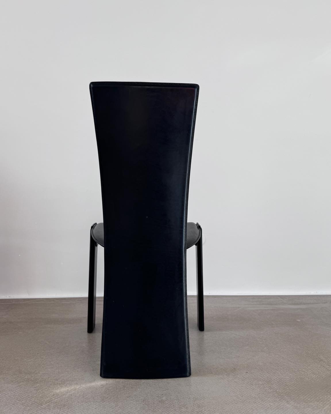 Krzesła proj. Pietro Costantini