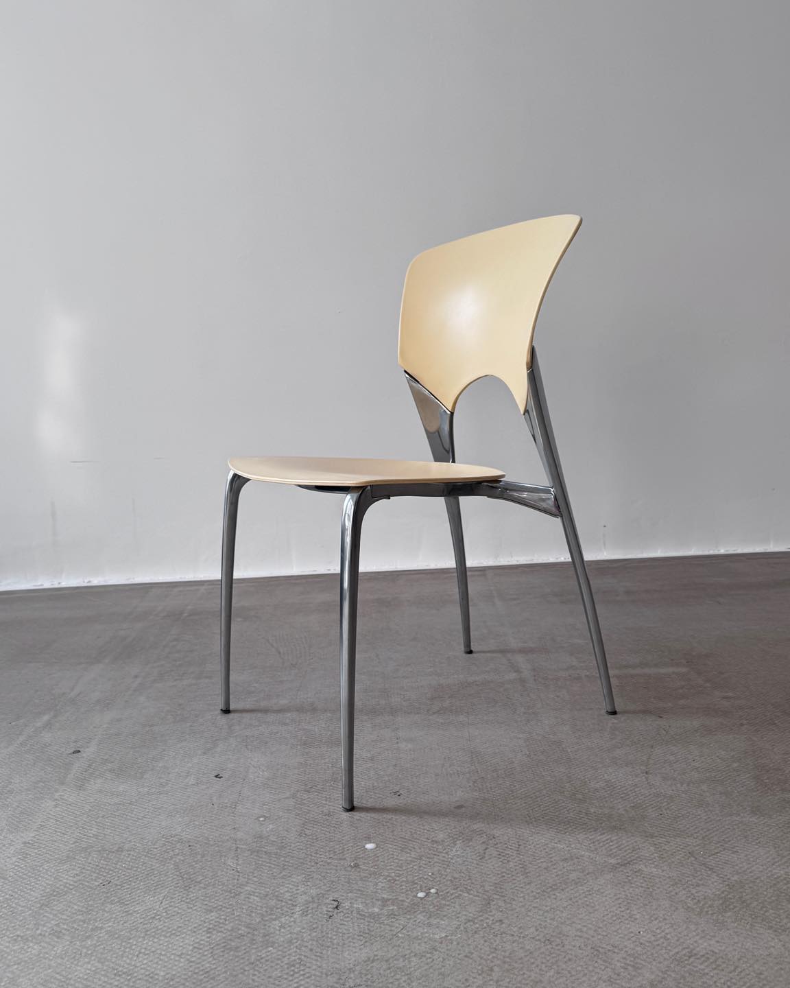 Silla, projekt Josep Llusc&agrave; dla Driade