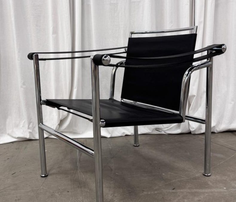 Replika LC1 proj. Le Corbusier