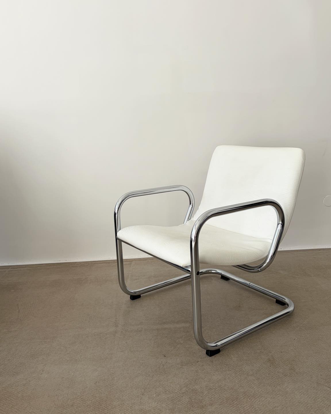 Fotel century modern style