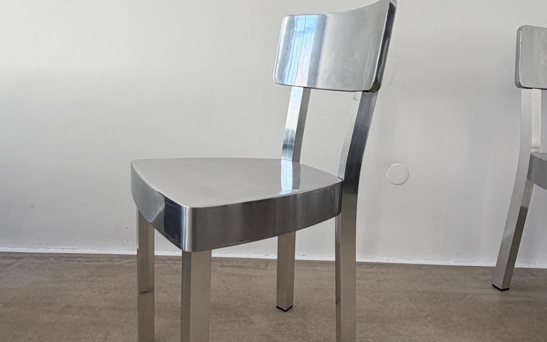 Krzesła proj. Paola Navone, Gervasoni