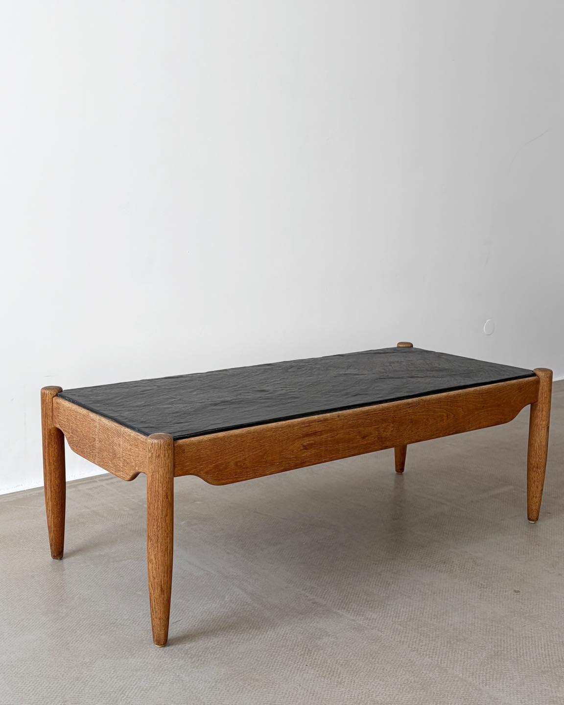 Stolik kawowy 130&times;60